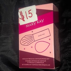 Mary Kay Highlight Brush & Contour Sponge Set